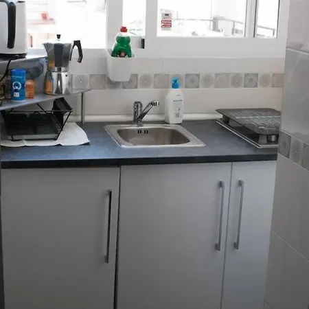 In The Center Near & Free Wifi Διαμέρισμα *