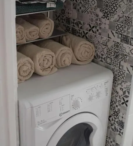 Apartment In The Center Near & Free Wifi